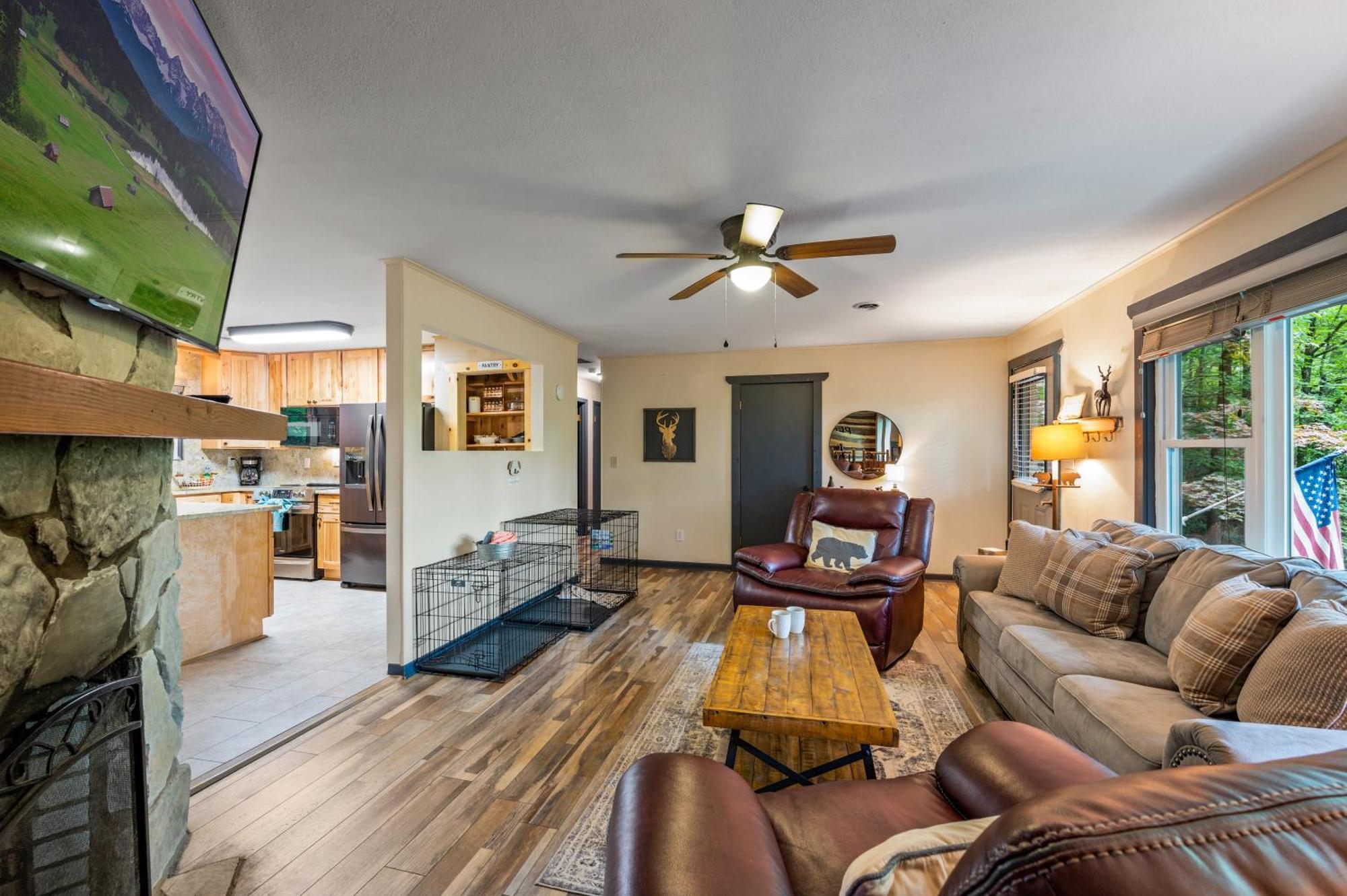 Beautiful Chalet With Fireplace And Large Game Room Gatlinburg Exterior foto